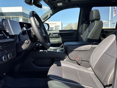 Used 2025 Chevrolet Tahoe Premier w/ Sun And Tow Package image 12