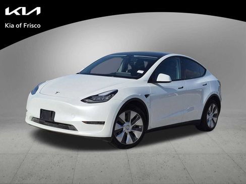 Used 2023 Tesla Model Y Long Range AWD/4WD image 1