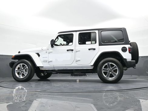 Used 2022 Jeep Wrangler Unlimited Sahara image 59