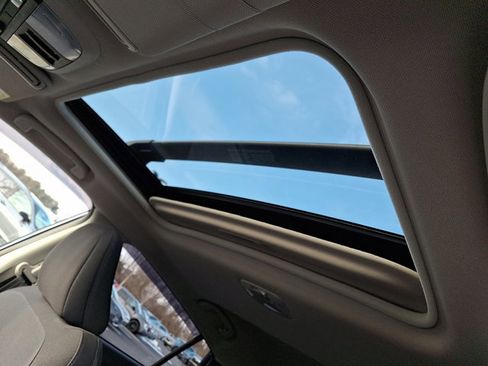 Certified 2025 Subaru Crosstrek 2.0i Premium image 16