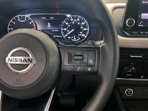 Certified 2021 Nissan Rogue SV image 21