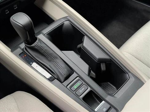 Used 2024 Honda Accord EX image 16