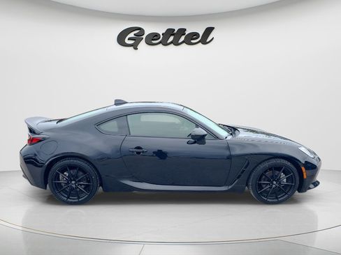 Used 2024 Toyota GR86 Premium RWD image 4