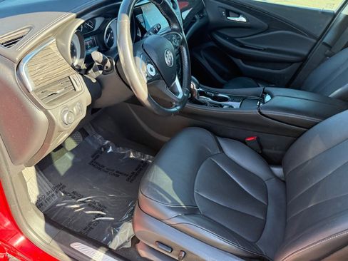 Used 2017 Buick Envision Essence image 20