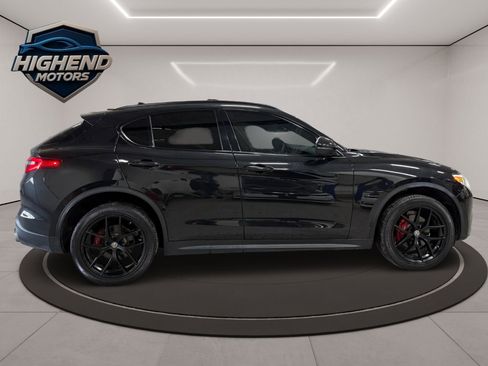 Used 2018 Alfa Romeo Stelvio Ti Sport image 7