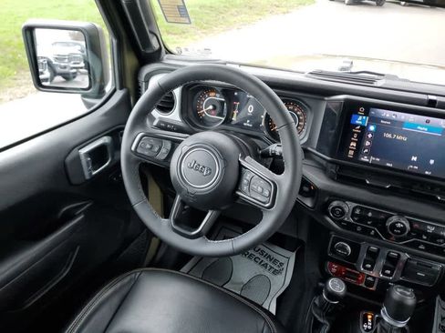 Used 2025 Jeep Wrangler Sport image 18