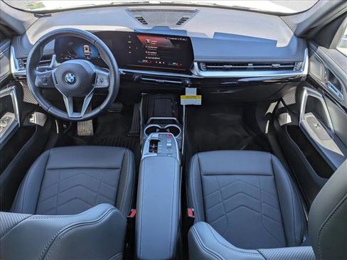 Used 2025 BMW X1 xDrive28i w/ Convenience Package AWD/4WD image 19