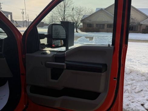 Used 2019 Ford F150 XLT w/ Max Trailer Tow Package image 31