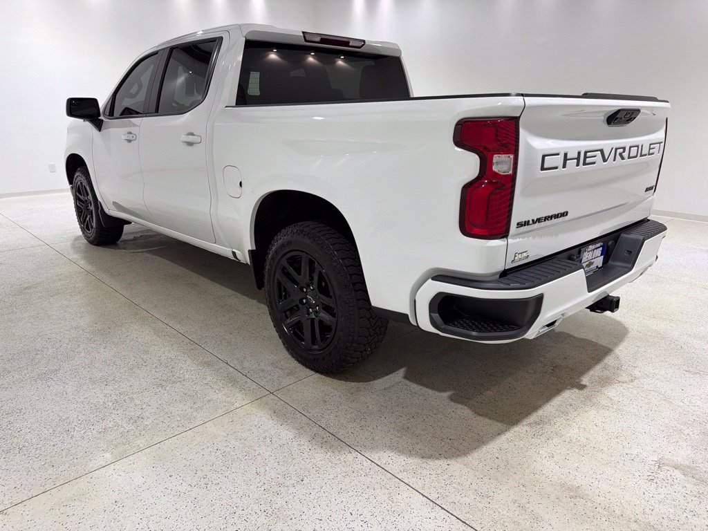 Used 2024 Chevrolet Silverado 1500 RST AWD/4WD image 3