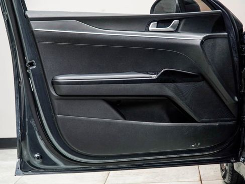 Used 2022 Kia K5 LXS image 33