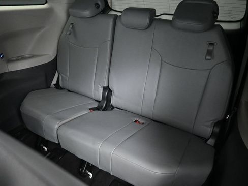 Used 2024 Toyota Sienna XLE w/ XLE Plus Package AWD/4WD image 21