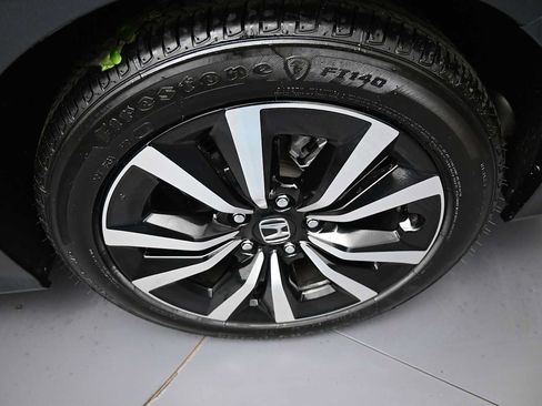 Used 2024 Honda Civic EX image 15