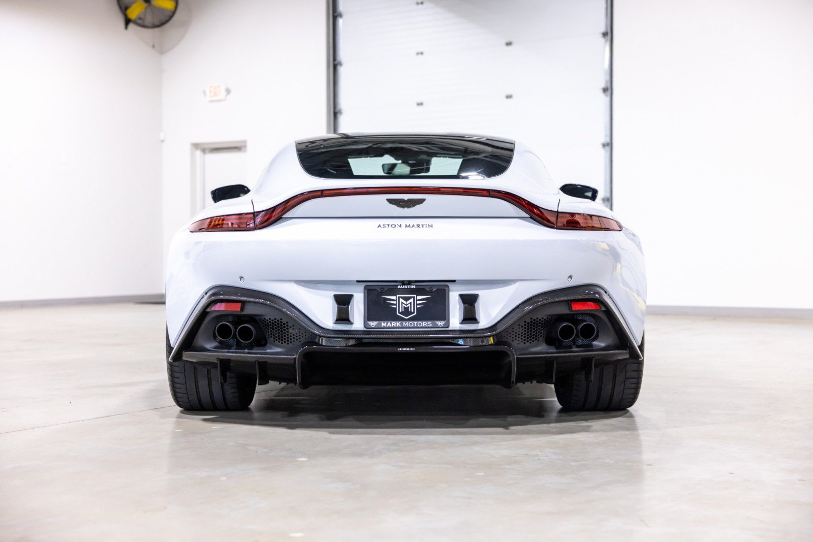 Used 2019 Aston Martin V8 Vantage Coupe RWD image 5