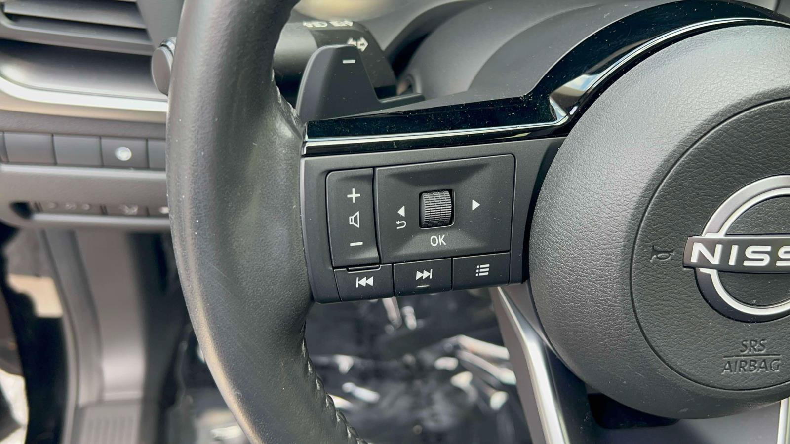 Used 2023 Nissan Rogue SV w/ SV Premium B Package AWD/4WD image 22