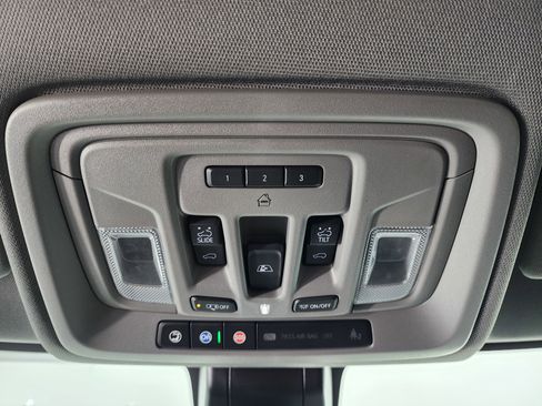 Used 2023 Chevrolet Silverado 2500 LTZ w/ LTZ Plus Package image 57