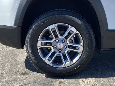 Used 2025 GMC Terrain Elevation AWD/4WD image 9