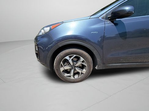 Used 2020 Kia Sportage LX AWD/4WD image 32
