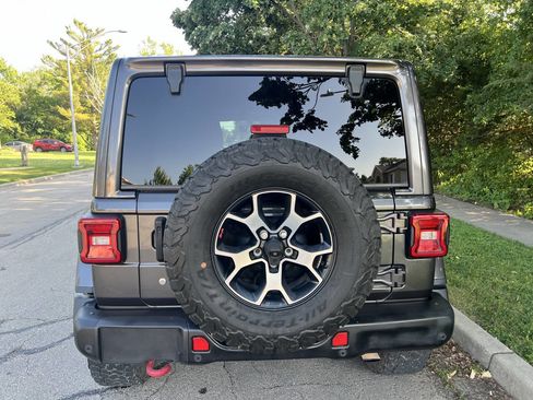 Used 2018 Jeep Wrangler Unlimited Rubicon image 5