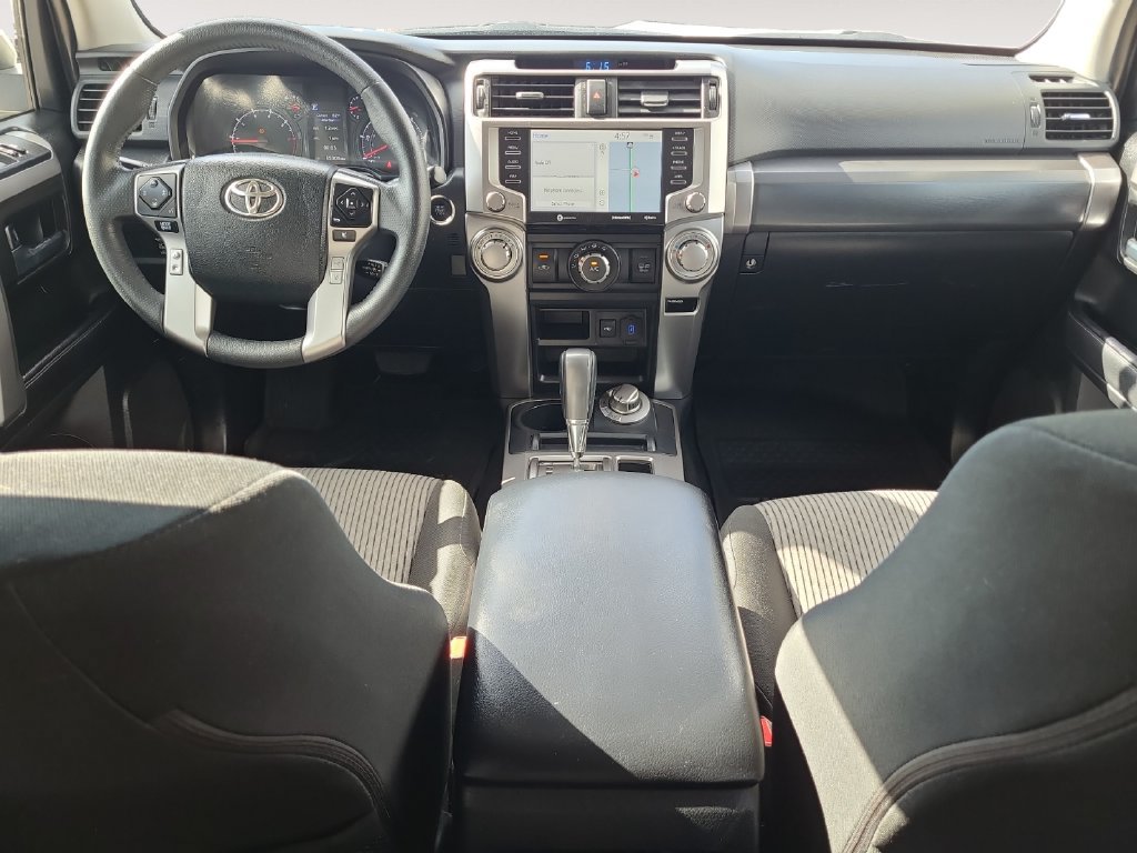Used 2022 Toyota 4Runner SR5 AWD/4WD image 10