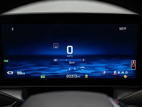 Used 2025 Chevrolet Equinox EV LT w/ Convenience Package FWD image 30
