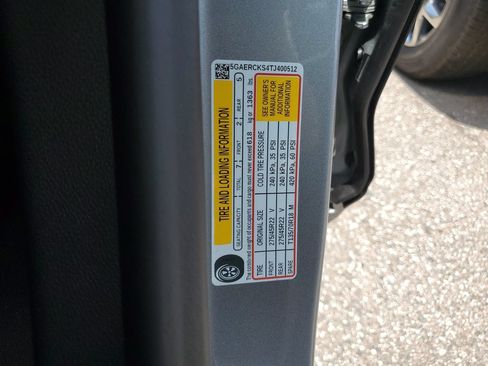 New 2026 Buick Enclave Avenir w/ Super Cruise Package FWD image 32