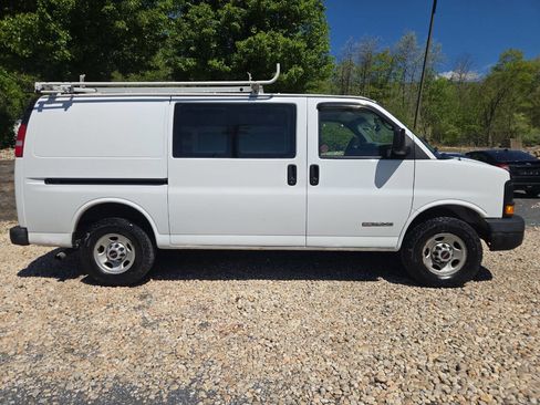 Used 2006 GMC Savana 2500 RWD image 8