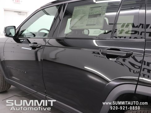 New 2026 Jeep Grand Cherokee L Limited AWD/4WD image 37