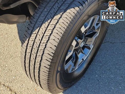 Used 2023 Toyota Tacoma TRD Off-Road image 22