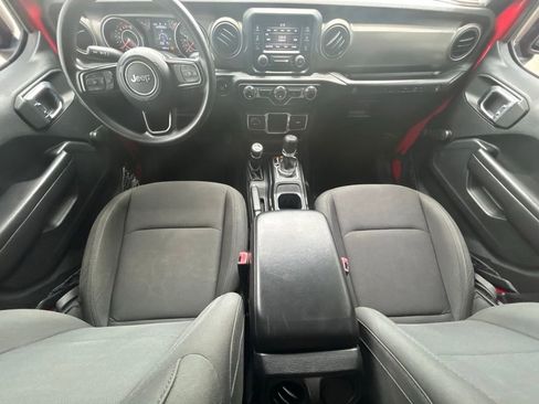 Used 2018 Jeep Wrangler Unlimited Sport AWD/4WD image 10
