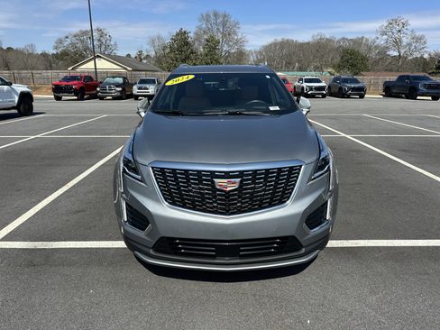 Used 2024 Cadillac XT5 Premium Luxury w/ Technology Package image 2