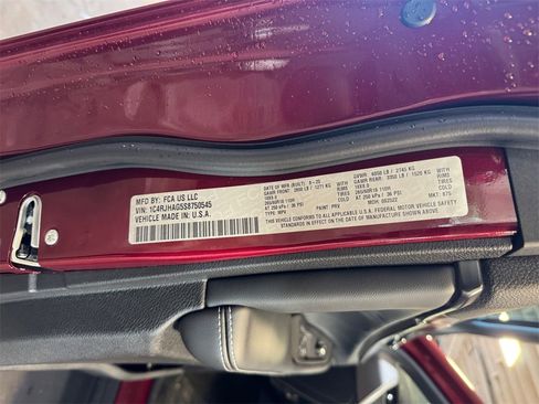 New 2025 Jeep Grand Cherokee 4WD image 31