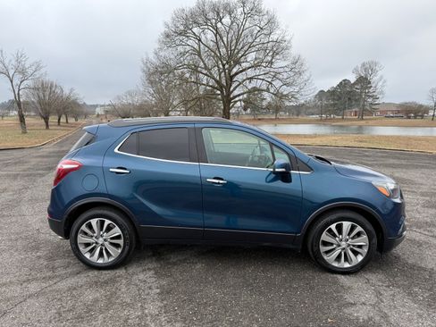 Used 2019 Buick Encore Preferred image 5