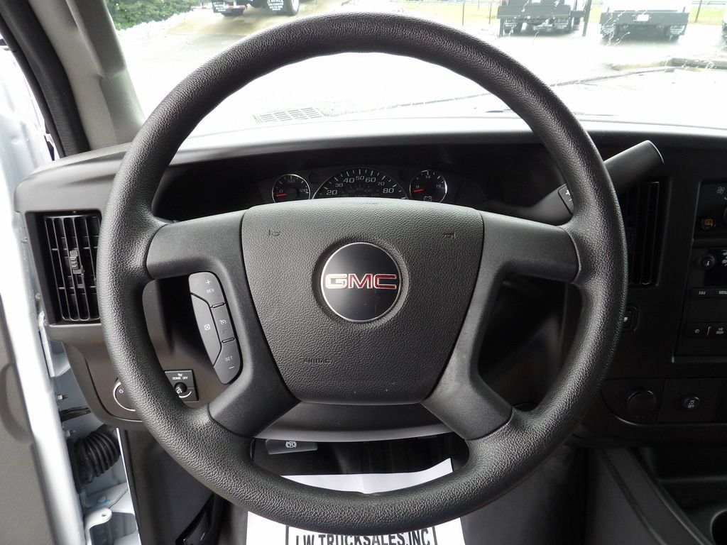Used 2025 GMC Savana 2500 w/ Driver Convenience Package RWD image 20