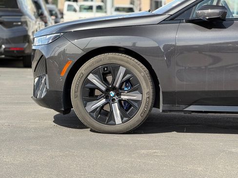 Used 2025 BMW iX xDrive50 w/ Premium Package image 8