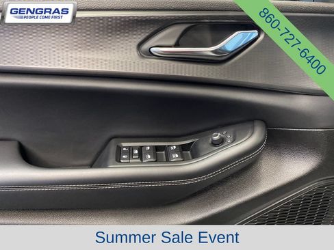 Used 2024 Jeep Grand Cherokee Altitude AWD/4WD image 14