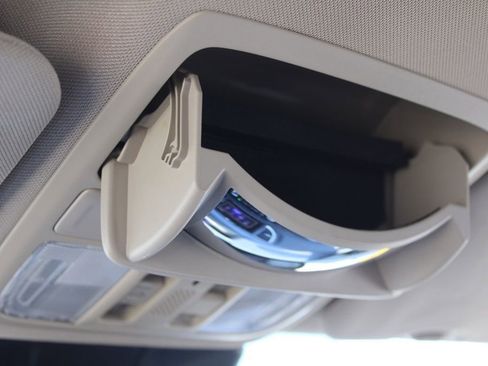 Used 2016 Honda CR-V Touring image 45