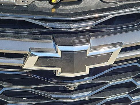 Used 2023 Chevrolet Traverse RS w/ LPO, Floor Liner Package FWD image 31