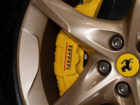 Used 2025 Ferrari Purosangue AWD/4WD image 30