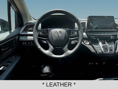 Used 2026 Honda Odyssey Elite image 8