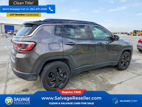 Used 2018 Jeep Compass Latitude w/ Popular Equipment Group FWD image 4