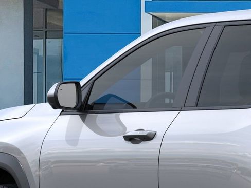 New 2026 Chevrolet Equinox LT w/ Safety and Technology Package FWD image 12