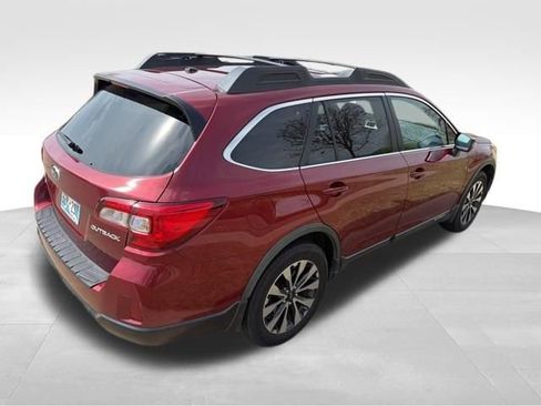 Used 2015 Subaru Outback 2.5i Limited image 3