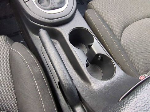 Used 2023 Kia Forte LX image 18