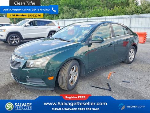 Used 2014 Chevrolet Cruze LT w/ Technology Package FWD image 1