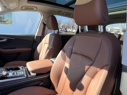 Used 2023 Audi Q7 2.0T Premium Plus w/ Premium Plus Package image 16