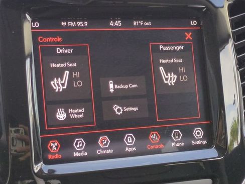 Used 2019 Jeep Cherokee Limited FWD image 24