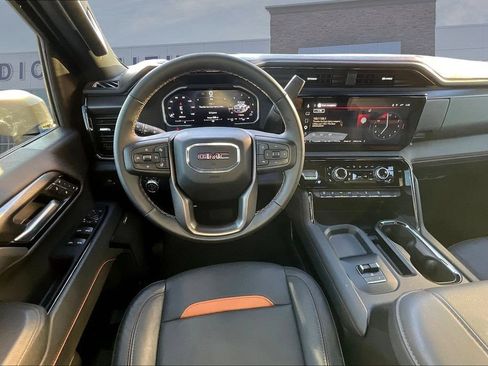 Used 2026 GMC Sierra 2500 AT4 w/ AT4 Premium Plus Package AWD/4WD image 9