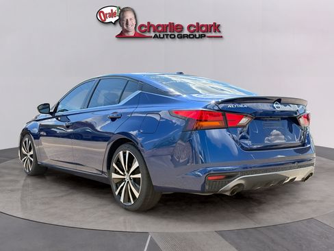 Used 2019 Nissan Altima 2.5 SR FWD image 3
