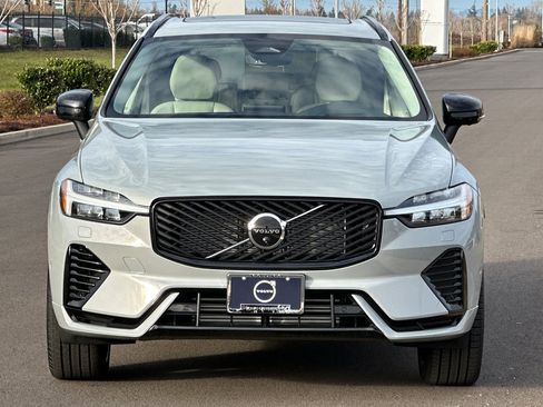 New 2026 Volvo XC60 T8 Ultra w/ Protection Package Premier AWD/4WD image 8