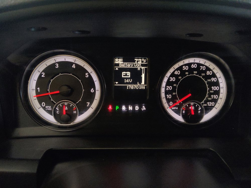 Used 2016 RAM 1500 Express RWD image 23
